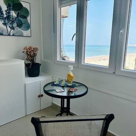 Apartamento A Pie De Playa. กาดิซ ภายนอก รูปภาพ