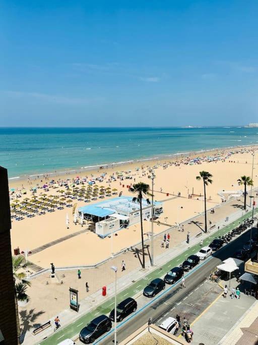 Apartamento A Pie De Playa. กาดิซ ภายนอก รูปภาพ